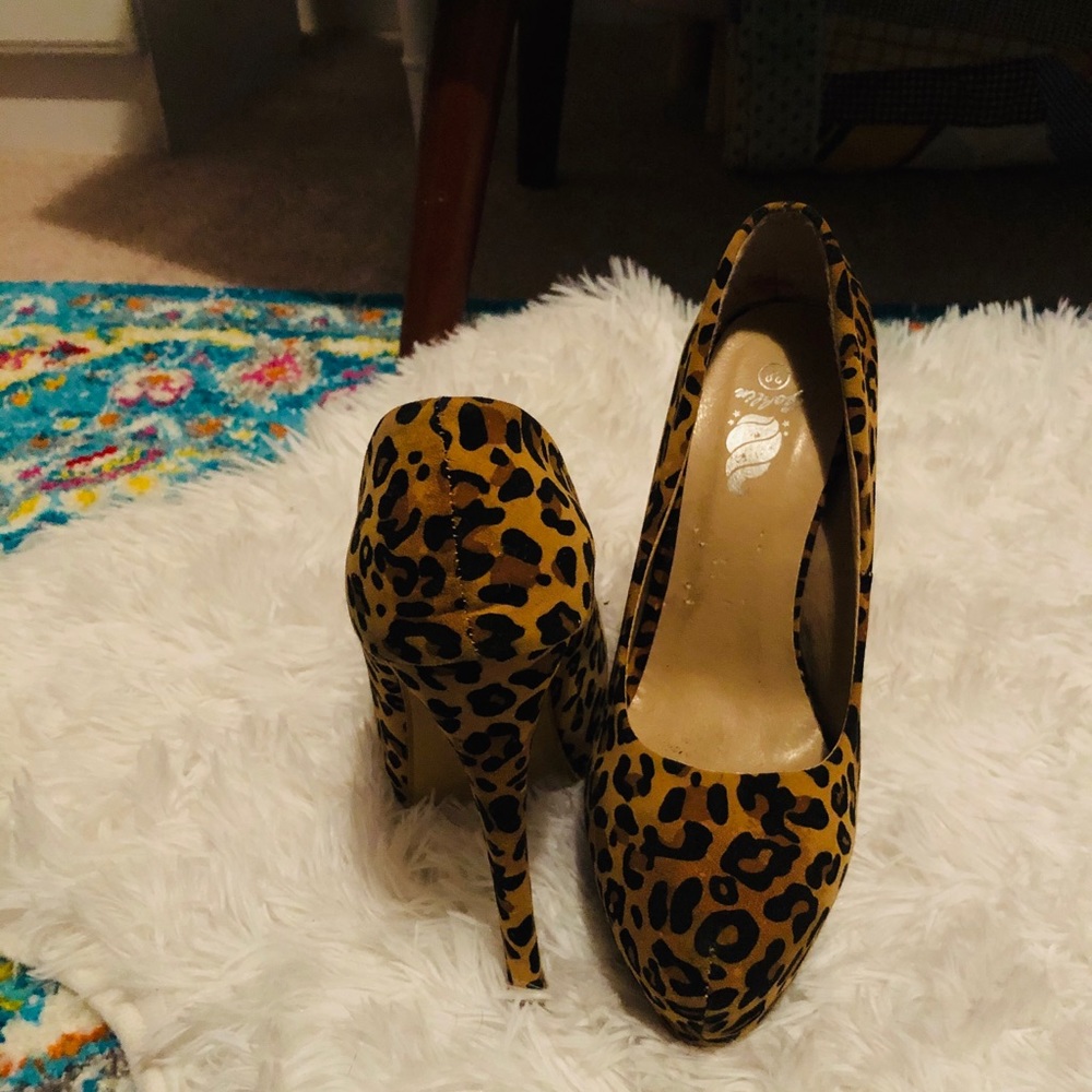 Leopard pumps - Picture 4 of 5